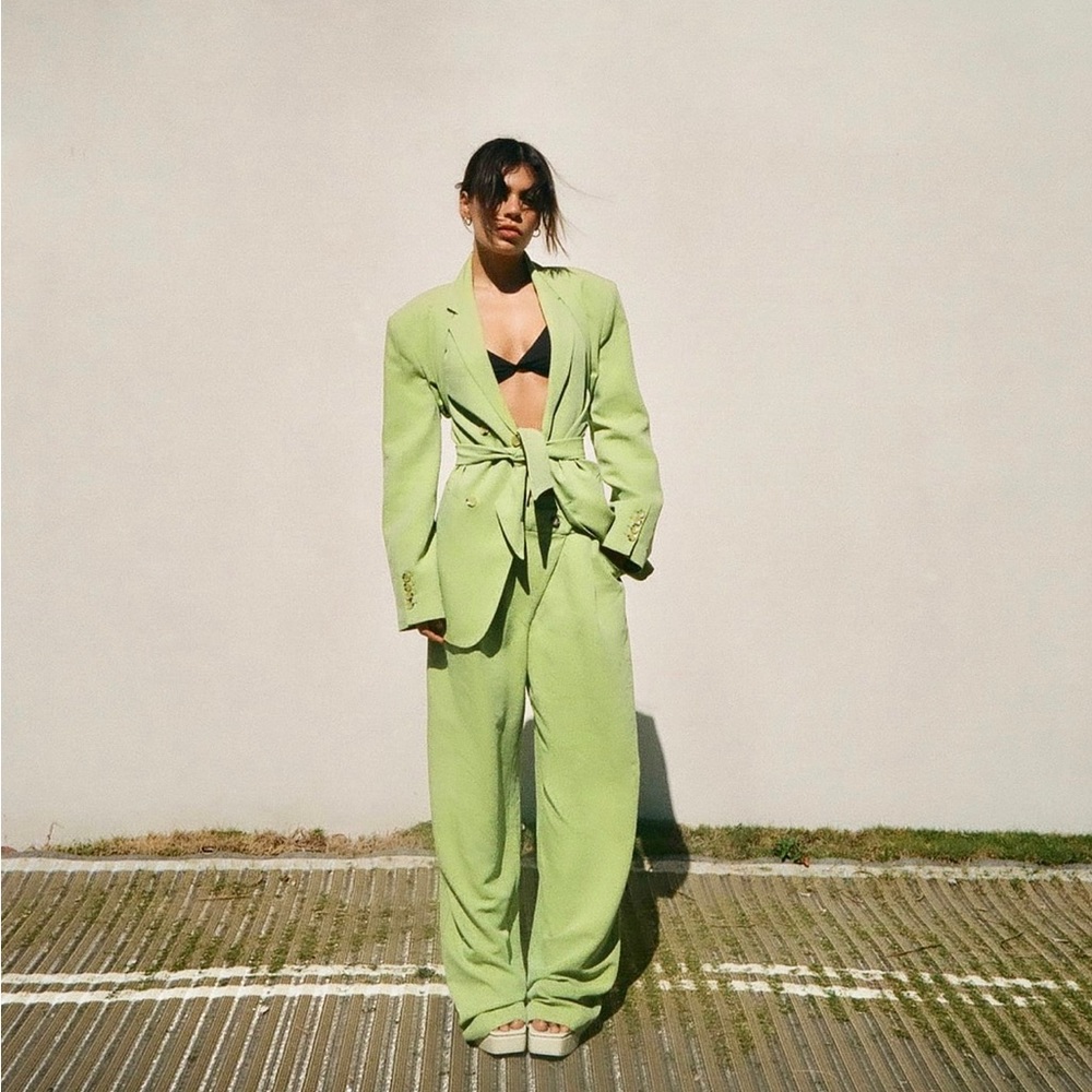 Zara Pistachio green multi ways blazer. Size Medium